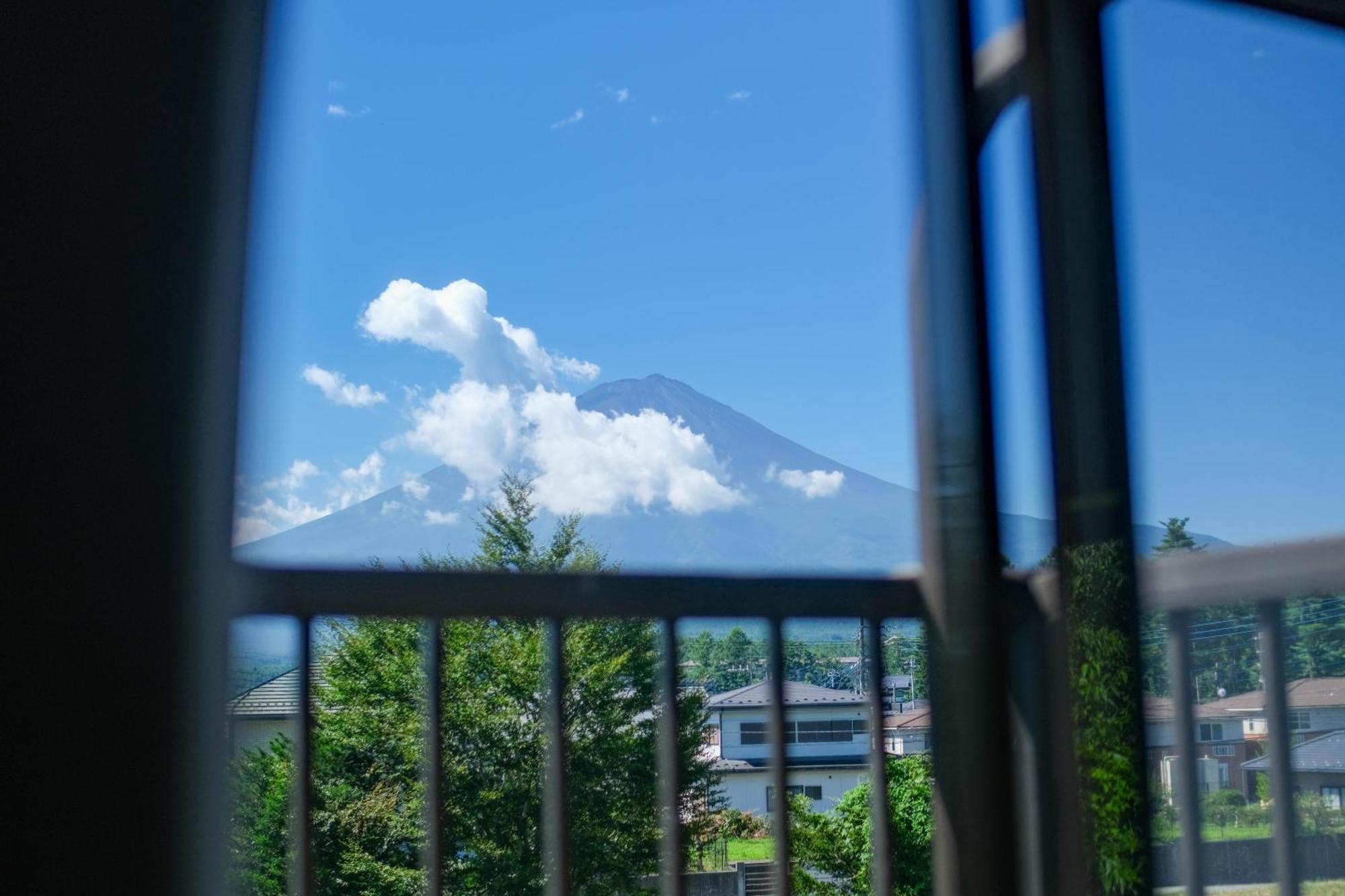 Hoei Fujisan全景 富士山 河口湖中心区